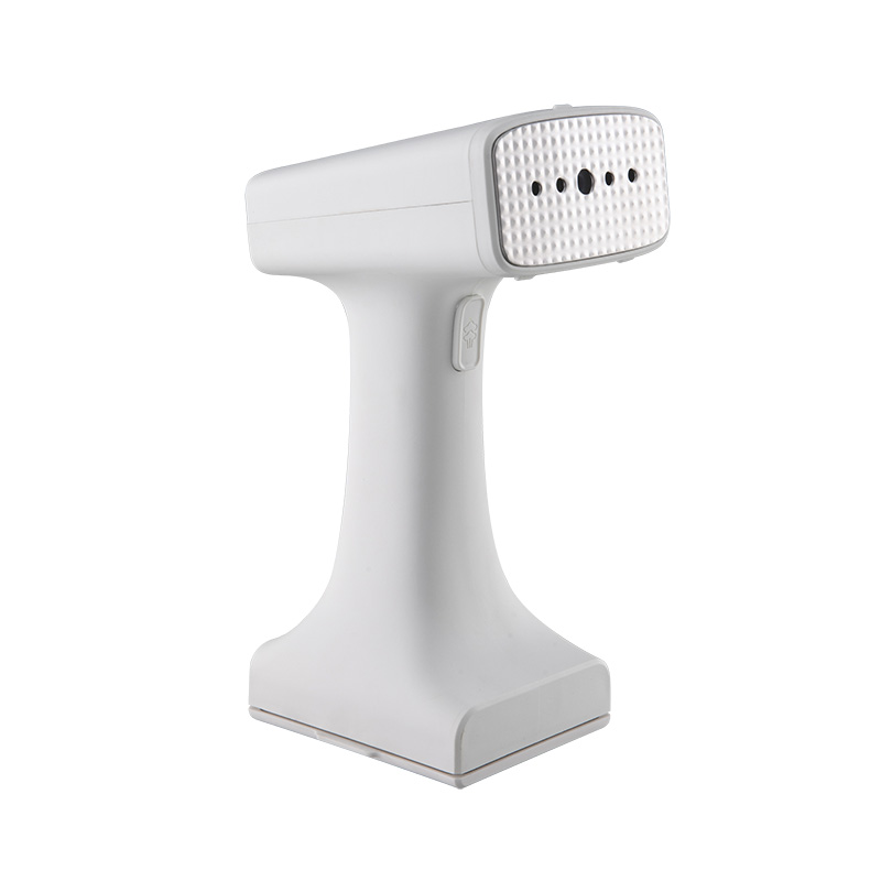Jakie akcesoria są dołączone do parowca mini -odzieży o mocy 1200W?